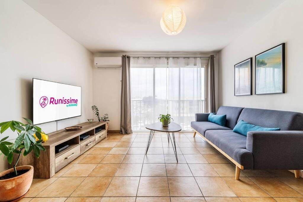 Jade - Appt 2 Chb - 4 Personnes - A 200 M Du Lagon De Saint-Pierre - Residence Avec Belle Piscine Et Parking Prive - Sur Le Front De Mer Et A 2 Pas Du Centre-Ville De St-Pierre エクステリア 写真